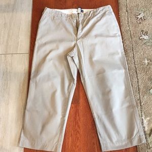 Gap, size 14 Capri khaki pants